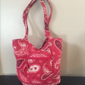 🔥HOT DEAL🔥Vera Bradley Red Mesa Tote